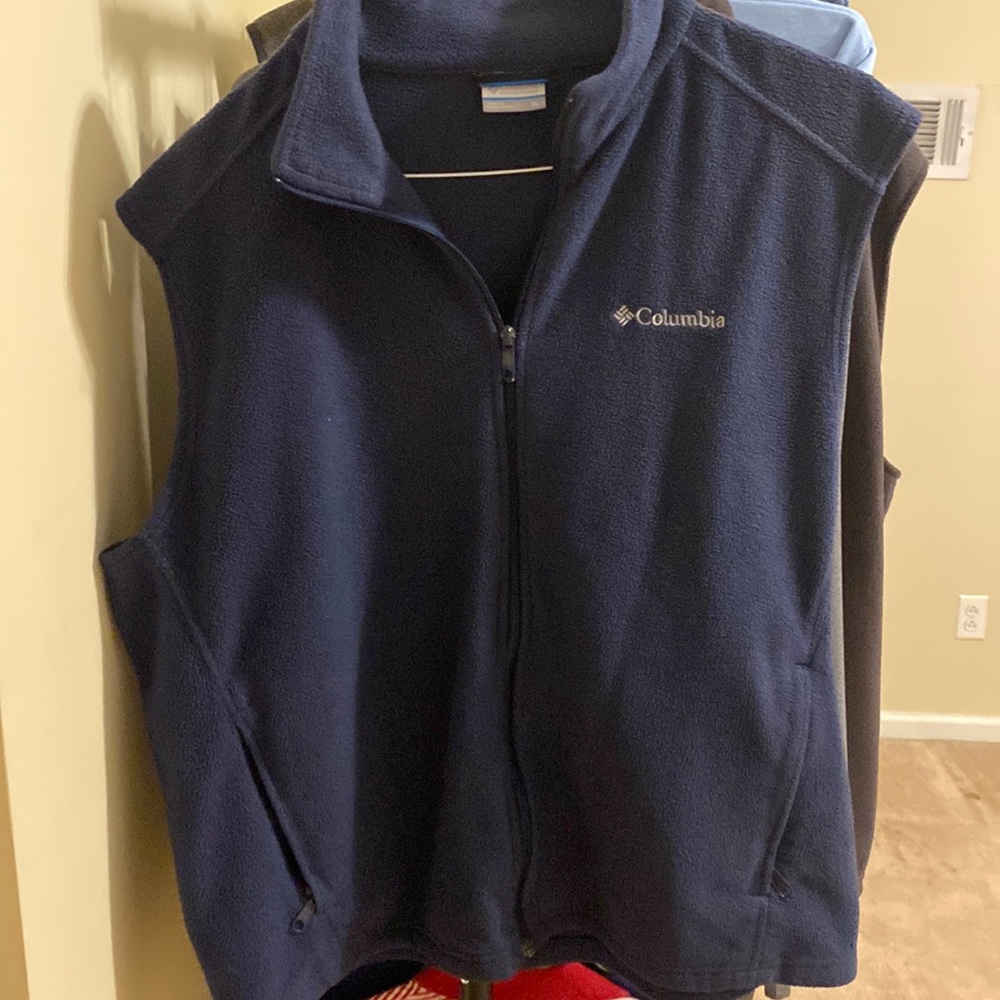 Columbia fleece vest